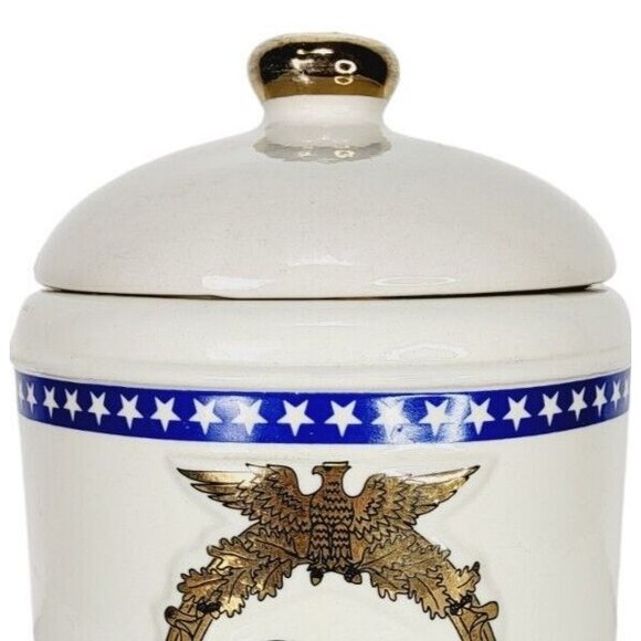 Nestle Original Toll House Cookies Full Original Recipe Ceramic Eagle Cookie Jar - Picture 5 of 13